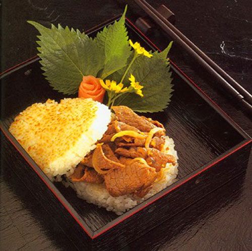 ข้าวซูชิสอดไส้ (Norimaki) อาหารญี่ปุ่น