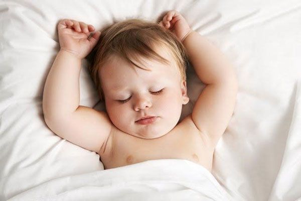 ลูกน้อยพัฒนาการดีเริ่มได้ที่การนอน